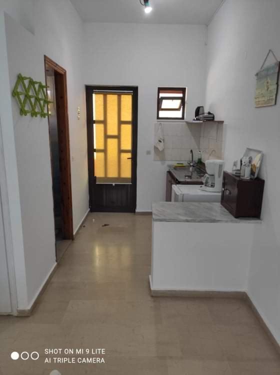 Lina Studios Mesongi Luaran gambar