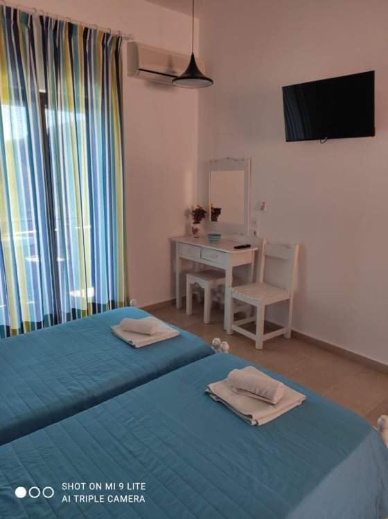 Lina Studios Mesongi Luaran gambar