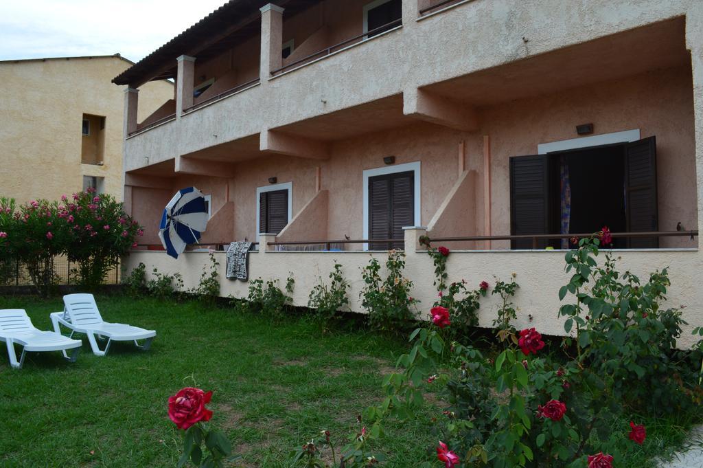 Lina Studios Mesongi Luaran gambar