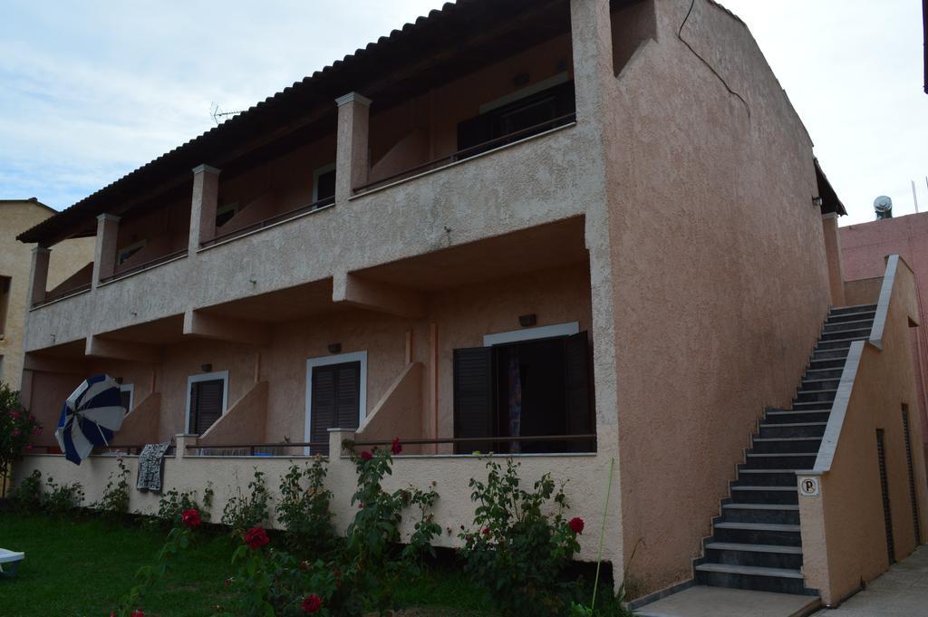 Lina Studios Mesongi Luaran gambar